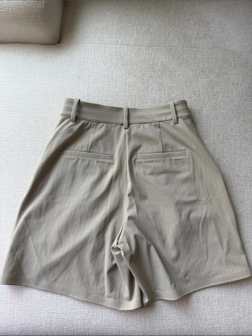 lululemon athletica High-Waist Pleated Shorts 7”